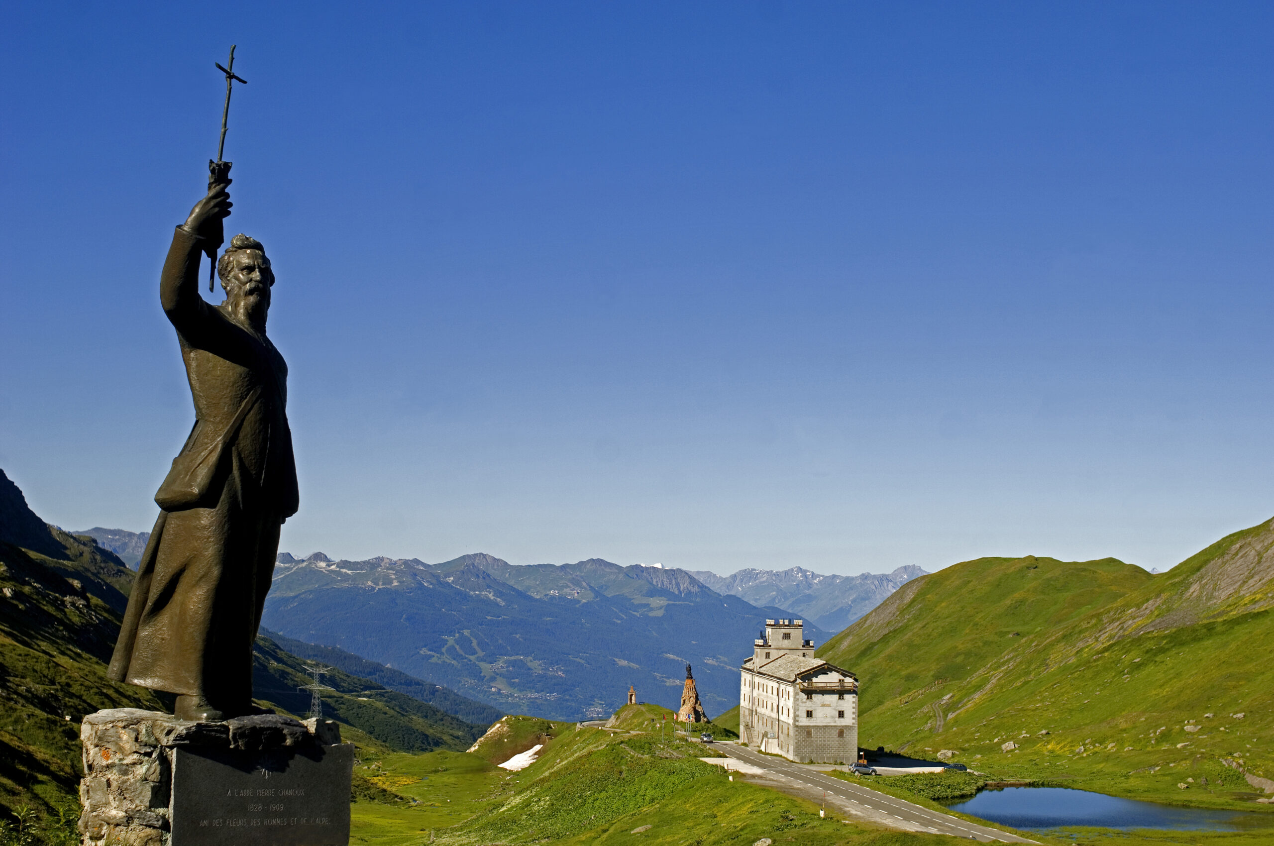 ABBE CHANOUX ET HOSPICE scaled - Compagnie des Guides Vanoise